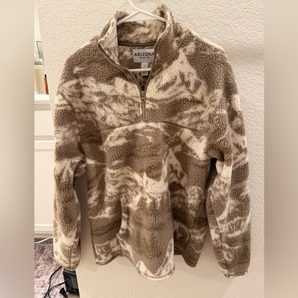 Arizona Jean Company Beige and Cream Sherpa Quarter-Zip Pullover